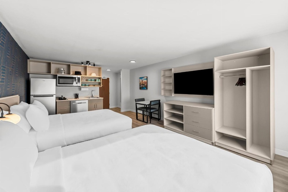 Suburban Studios Columbus North Main image